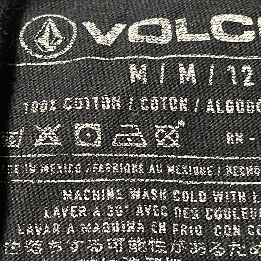 Volcom -Y2K “frisky fish and dive bar” Hawaii T-shirt - Picture 7 of 9